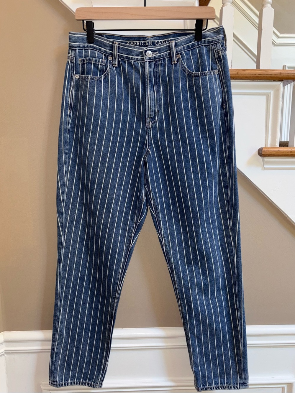 American Eagle Women’s Striped Blue Denim Straight Leg Jeans size 10